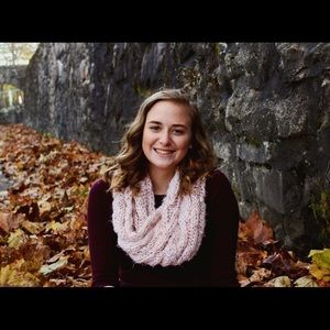 Meet your Posher, Hannah